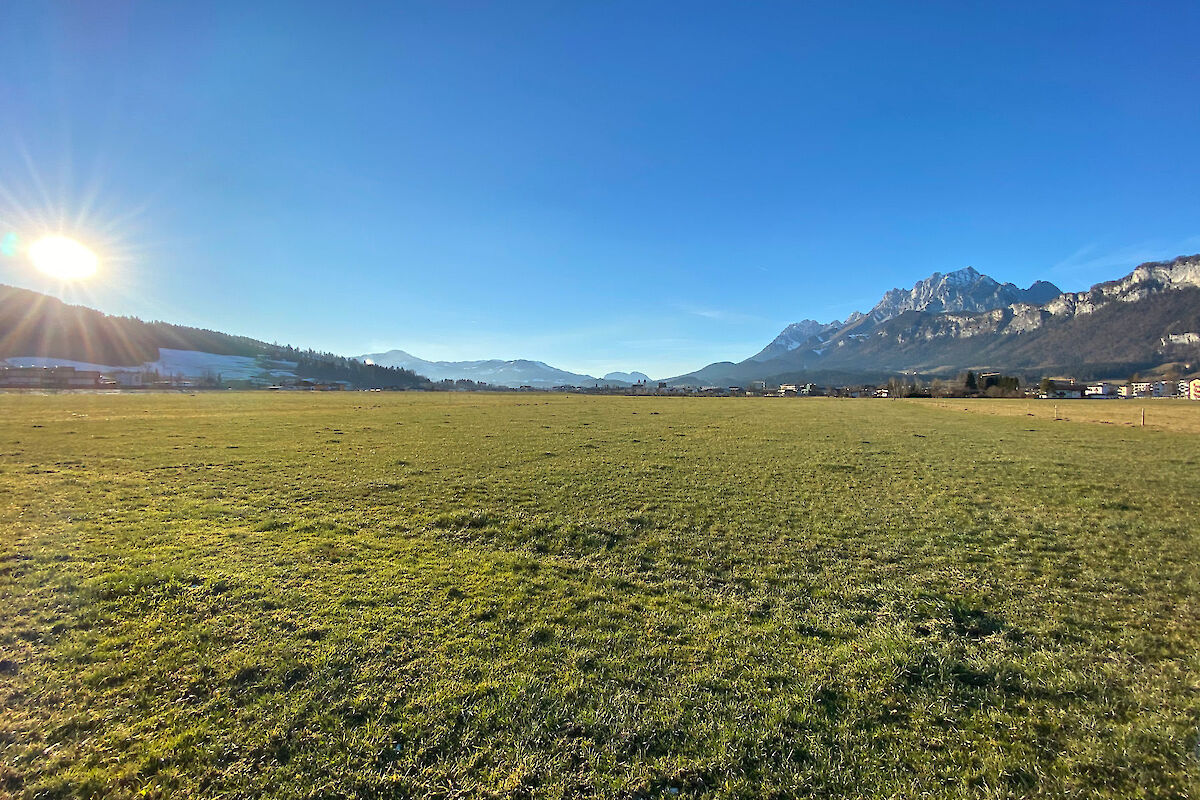 Building plot in St. Johann, with an unobstructed view of the Kitzb
