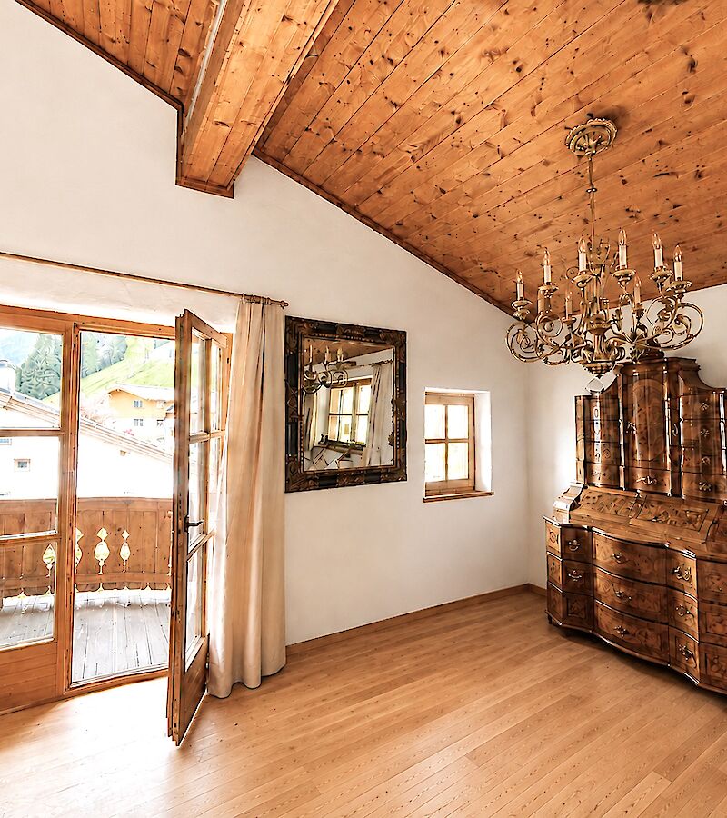 FREIZEITWOHNSITZ  Dachgeschosswohnung in Golfplatznähe
